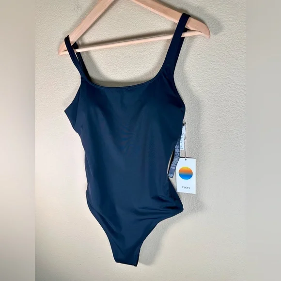 NWT Vuori Encinitas One-Piece Top in Black - Picture 6 of 7